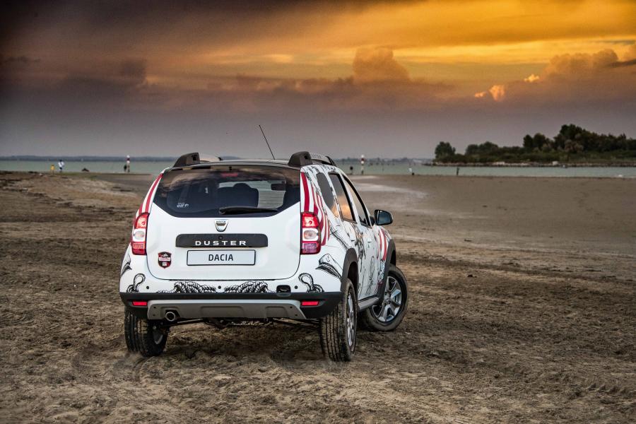  Dacia Duster Strongman 2017 года  (фото 19 из 30)